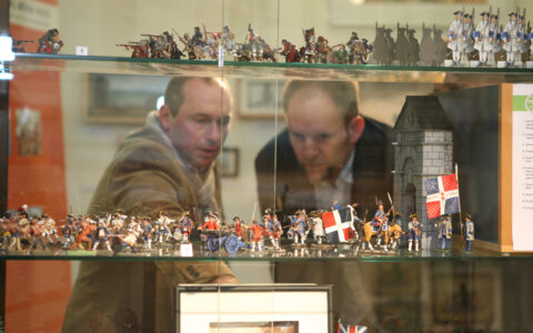 Die Mitglieder des Freundeskreises vermitteln immer wieder Leihgaben und (Sach-) Spenden. So zum Beispiel das Vorstandsmitglied Volker Ziegler, der mehrfach die beliebten Zinnfiguren-Ausstellungen nach Schwetzingen brachte. Foto: Andreas Moosbrugger.